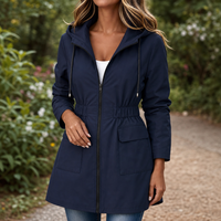 Manuela | Slim-Fit Regenjacke Mit Kapuze Und Verstellbarem Bund