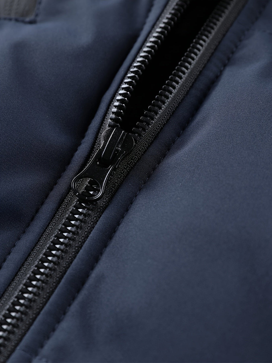 Bruce | Winterjacke mit Kapuze – Stilvoll und Warm