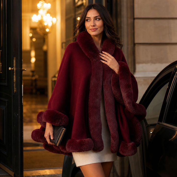 Wearbella | Hooded Knit Cape Coat mit Faux-Fur-Besatz