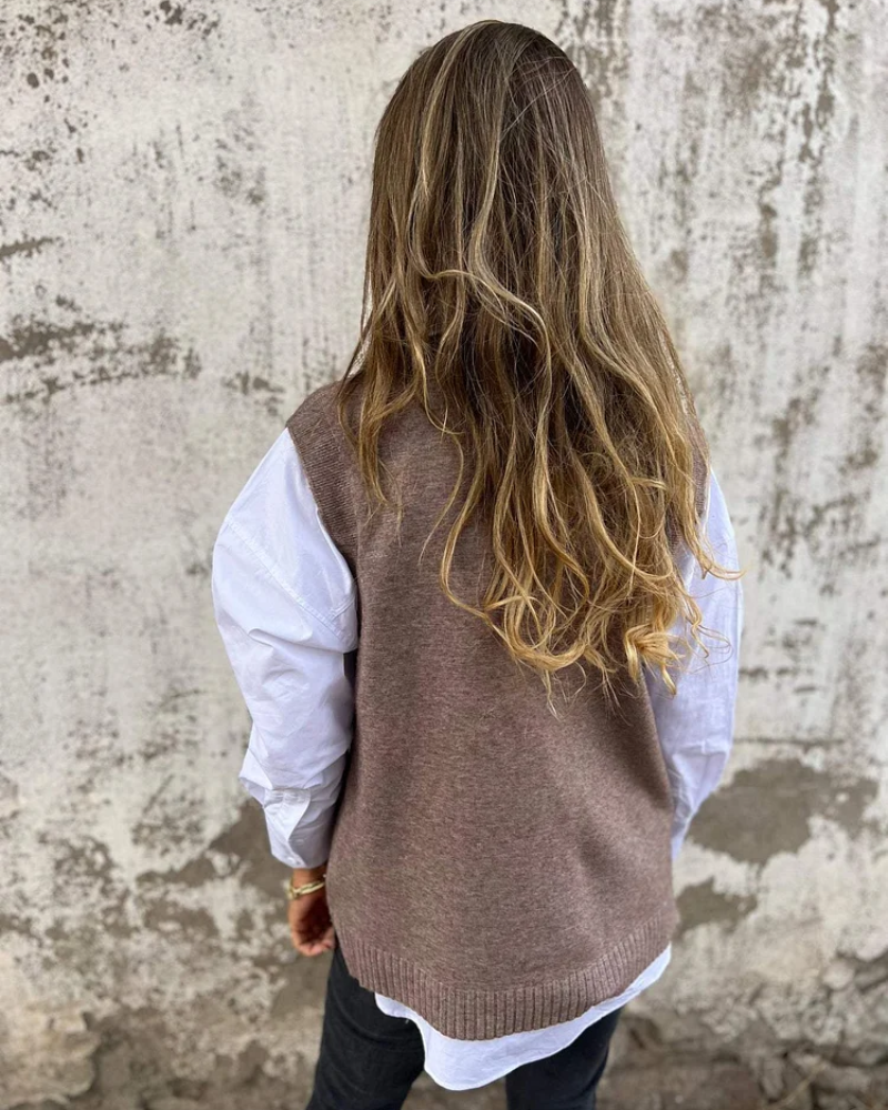 Emma | Elegant and Classic Women's Knitted Vest for Every Occasion