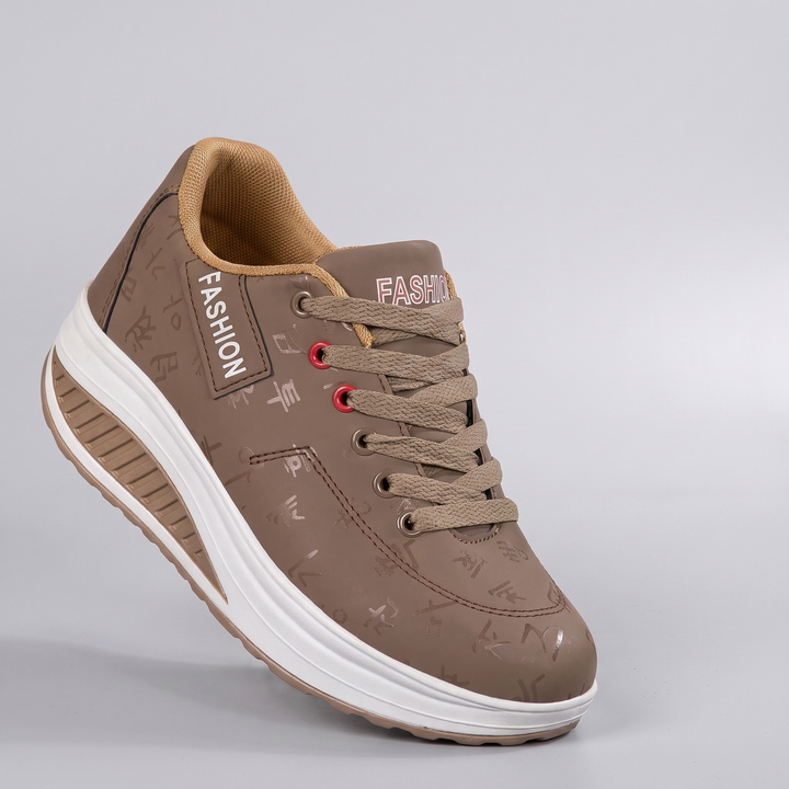 Chloe | Lace-Up Sneakers – Sportlicher Komfort für jeden Tag