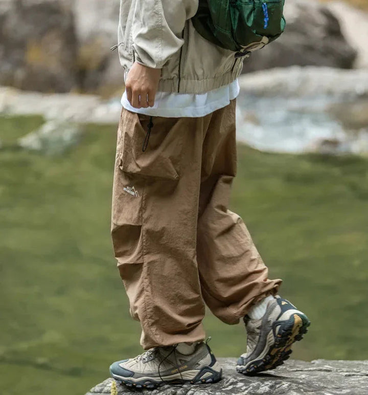 Clara | Casual and Functional Cargo Pants