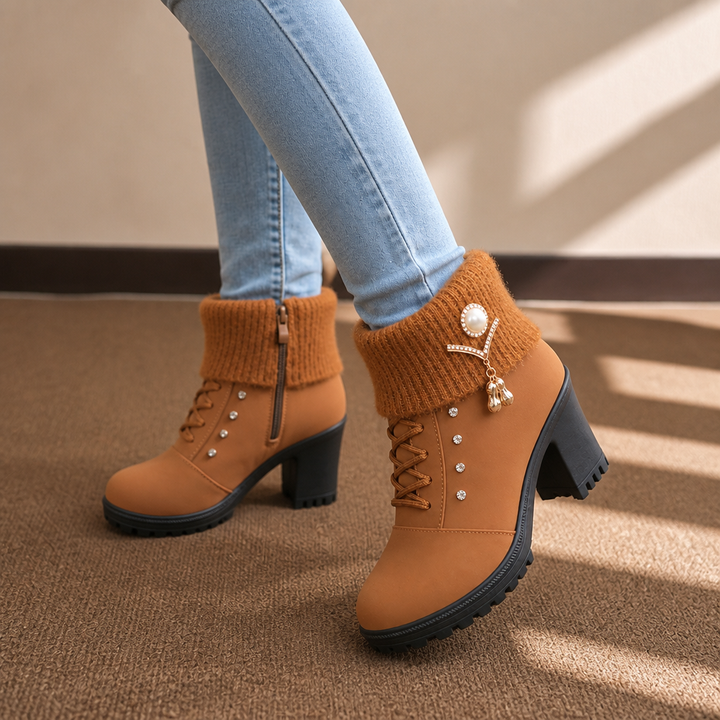 Wearbella | Gefütterte Blockabsatz Stiefel mit Strass